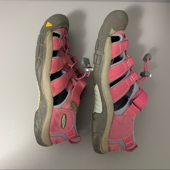 Keen Slip On Hiking Walking Shoes Size 5 - Picture 4 of 7